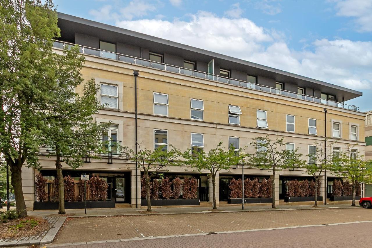 Appartamento Mk Centre, The Diamond Suite, Free Parking Space, Premium Spacious With Foosball Table