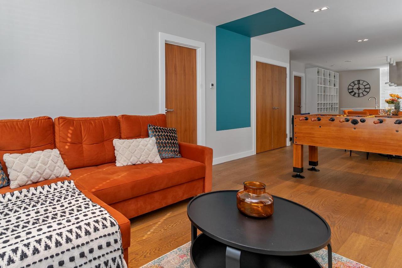 Appartamento Mk Centre, The Diamond Suite, Free Parking Space, Premium Spacious With Foosball Table *