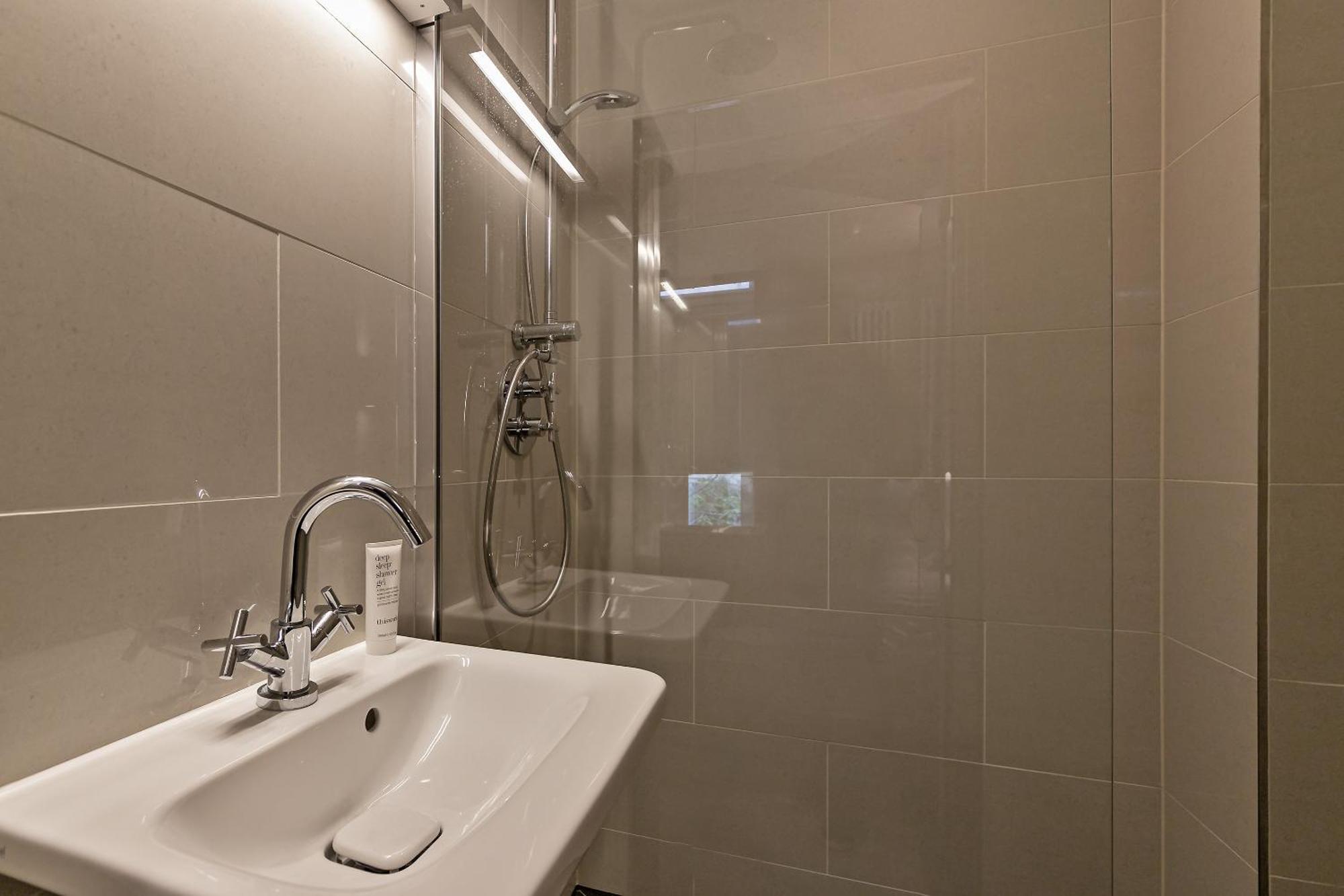 Appartamento Mk Centre, The Diamond Suite, Free Parking Space, Premium Spacious With Foosball Table *